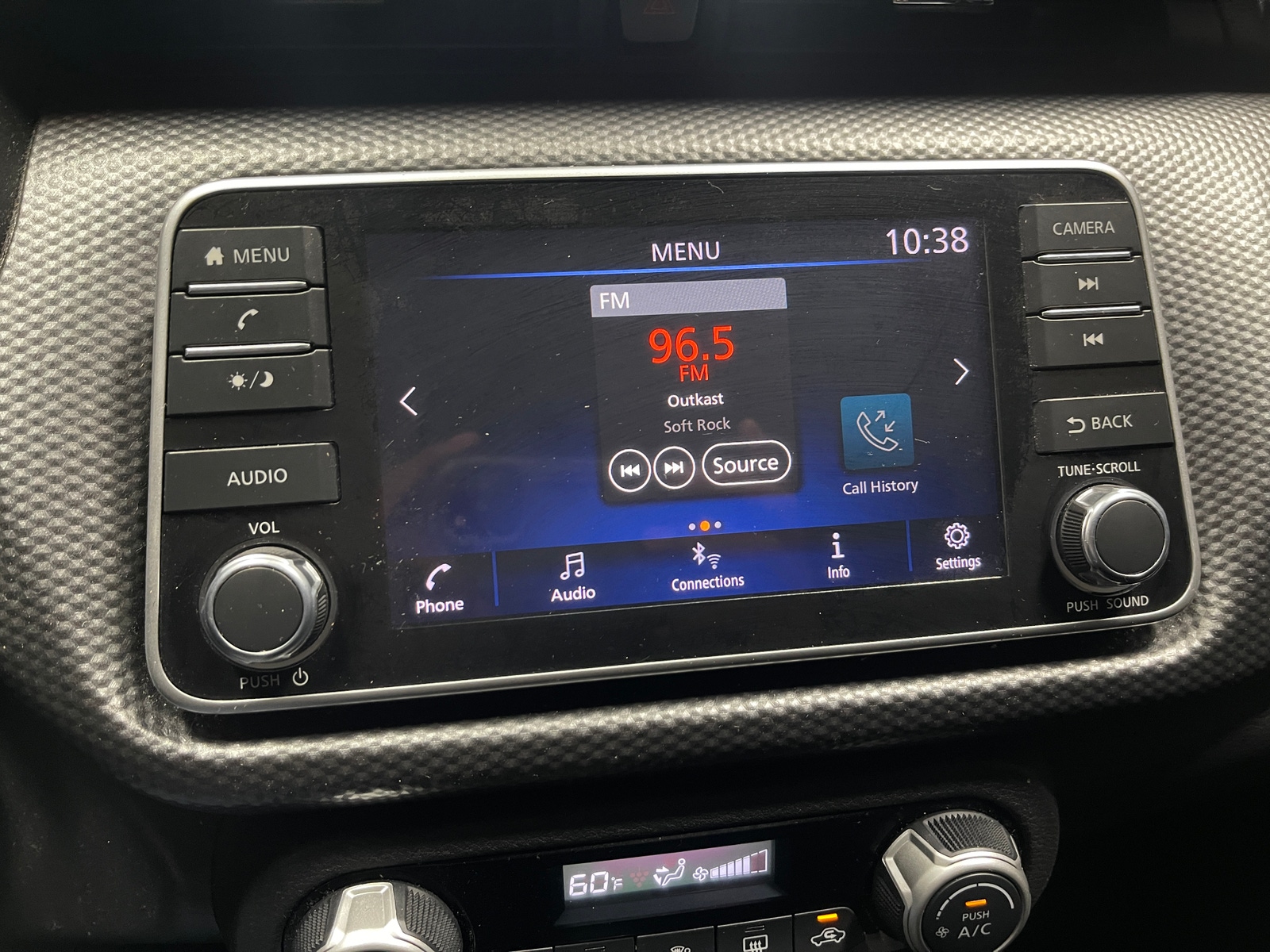 Thumbnail: 2019 Nissan Kicks - 4