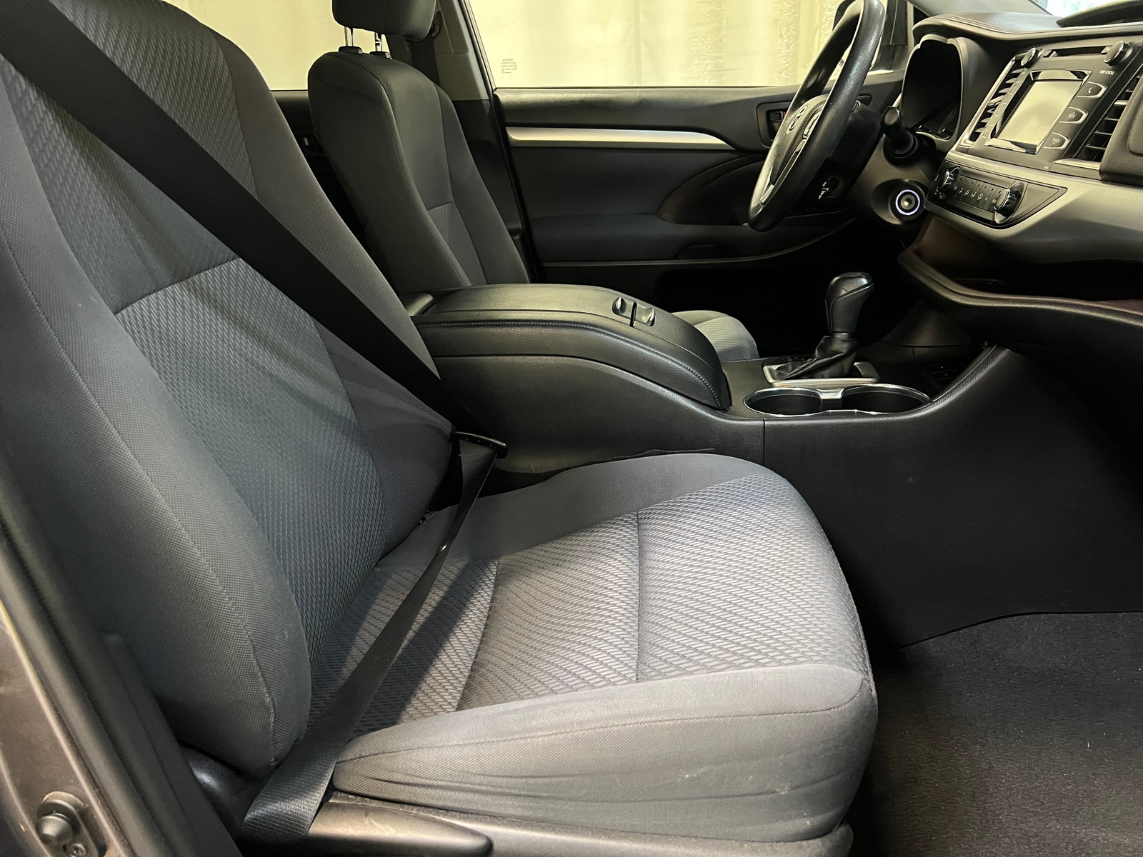 Thumbnail: 2019 Toyota Highlander - 2