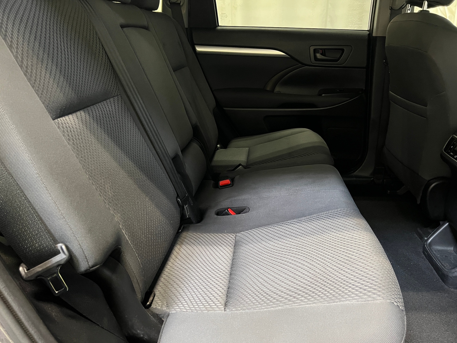 Thumbnail: 2019 Toyota Highlander - 6