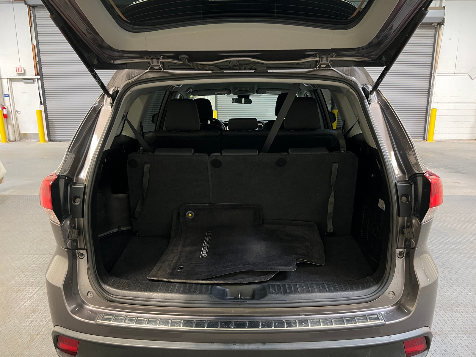 Thumbnail: 2019 Toyota Highlander - 7