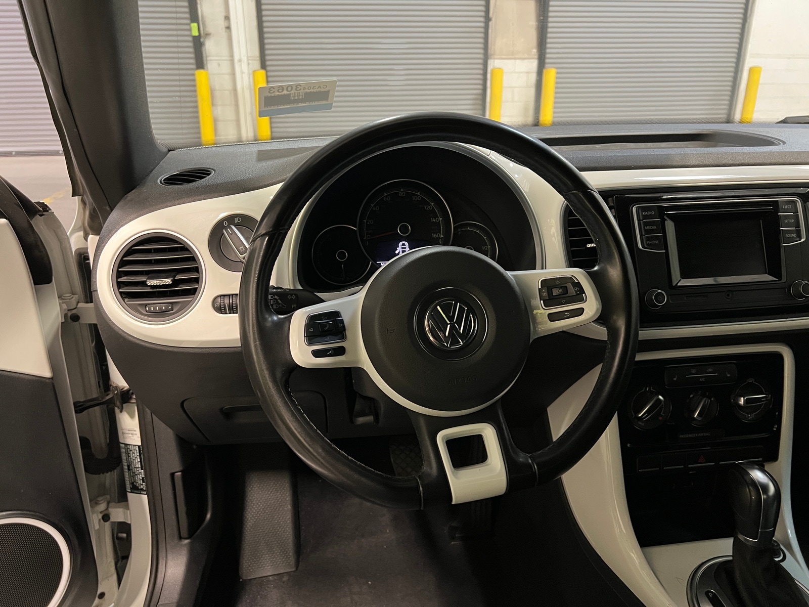 Thumbnail: 2019 Volkswagen Beetle - 4