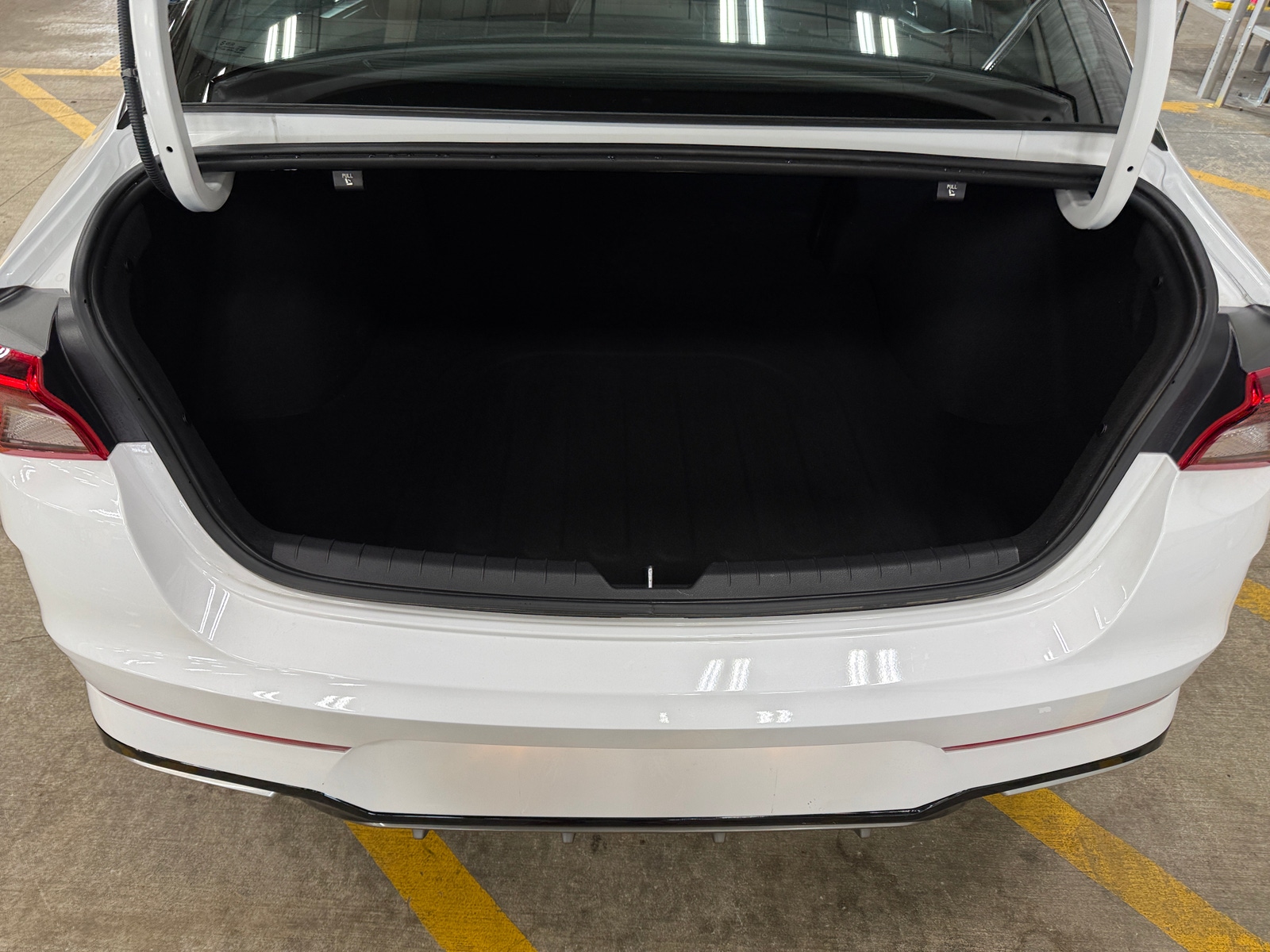 Thumbnail: 2021 Kia K5 - 6
