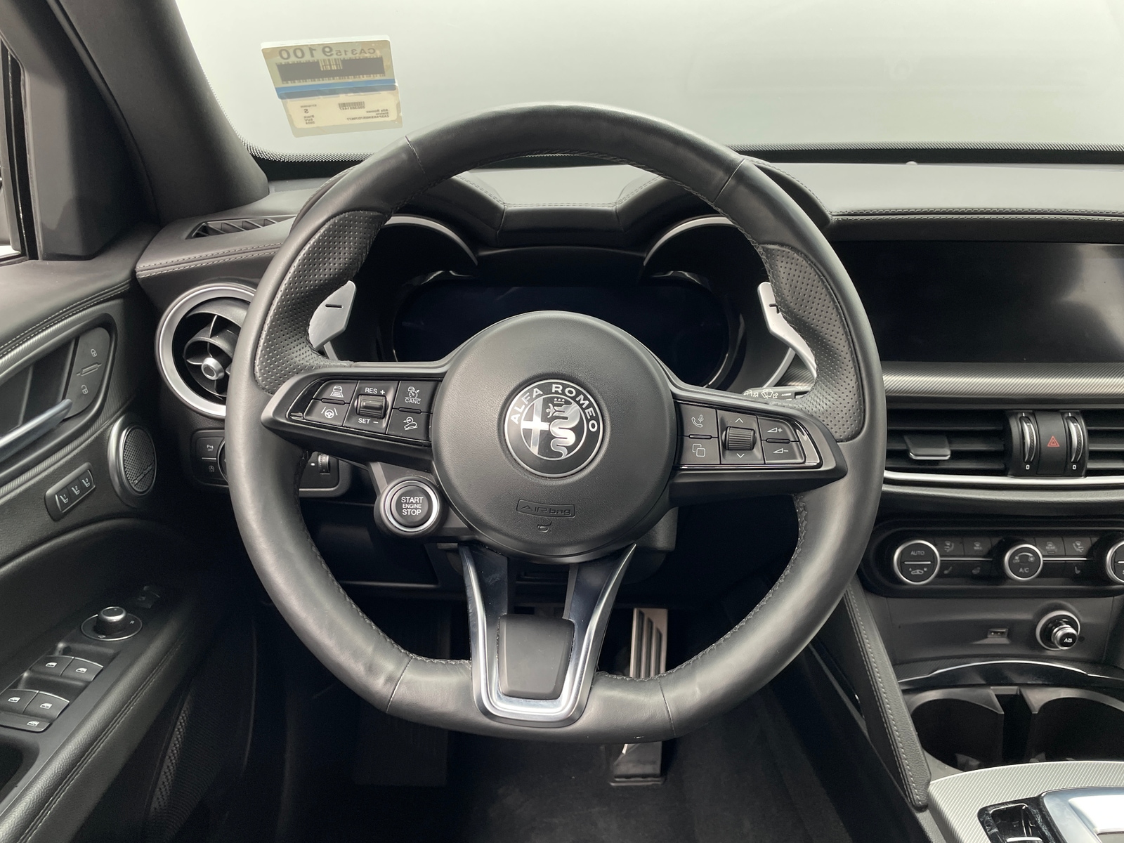 Thumbnail: 2024 Alfa Romeo Stelvio - 4