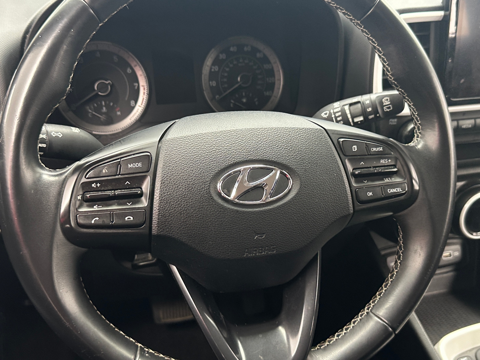 Thumbnail: 2022 Hyundai Venue - 4