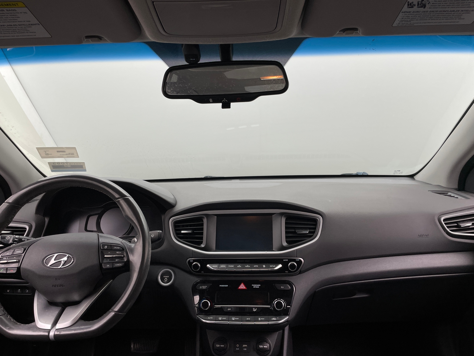 Thumbnail: 2019 Hyundai Ioniq - 3