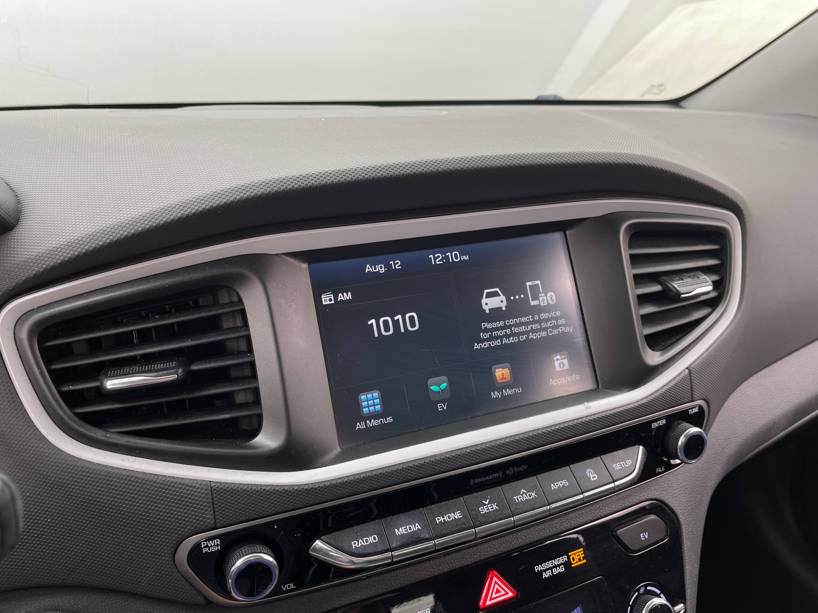 Thumbnail: 2019 Hyundai Ioniq - 4