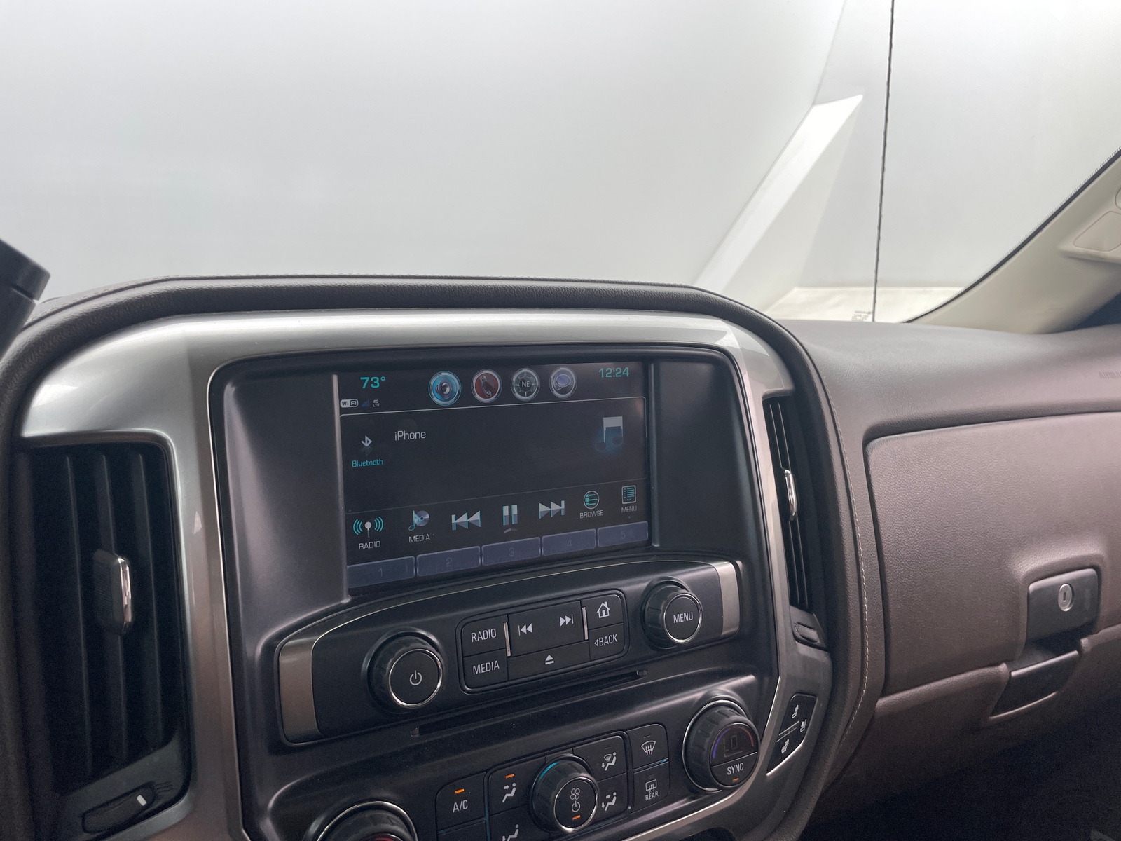 Thumbnail: 2017 Chevrolet Silverado 1500 - 3