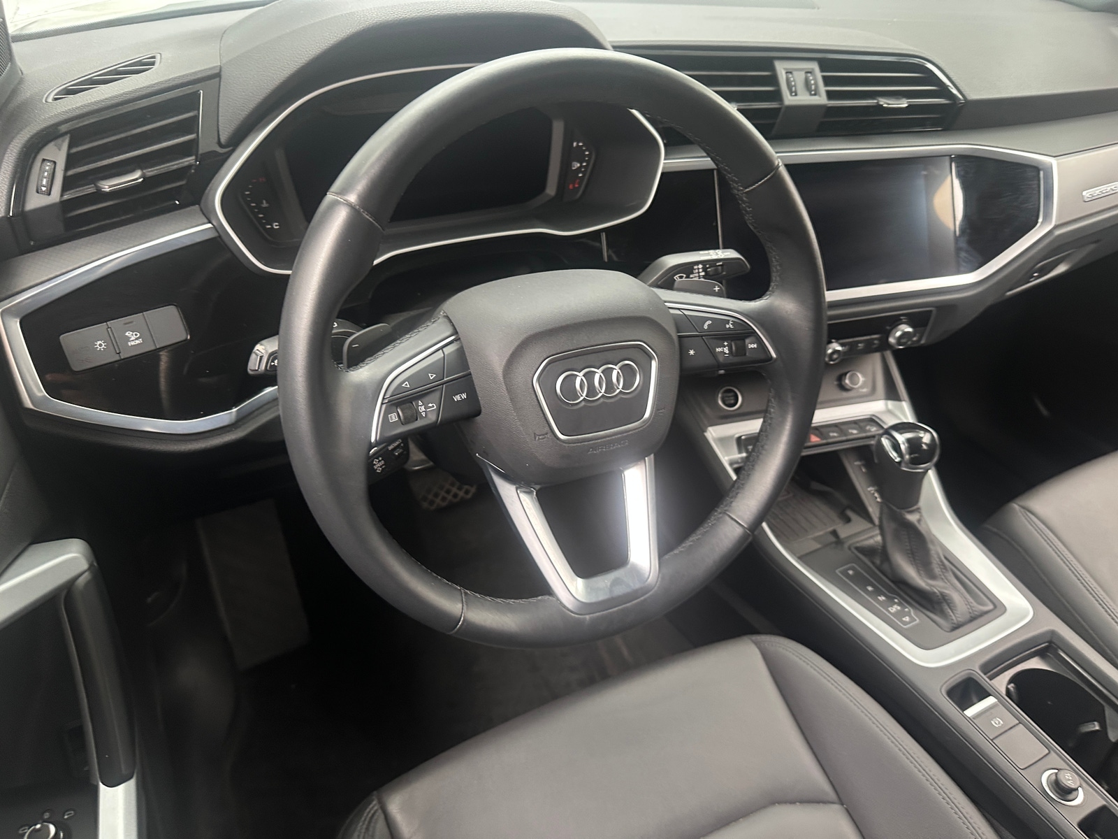 Thumbnail: 2021 Audi Q3 - 4