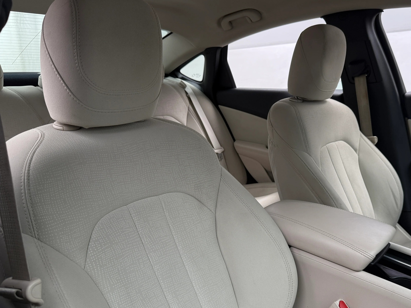 Thumbnail: 2016 Chrysler 200 - 2