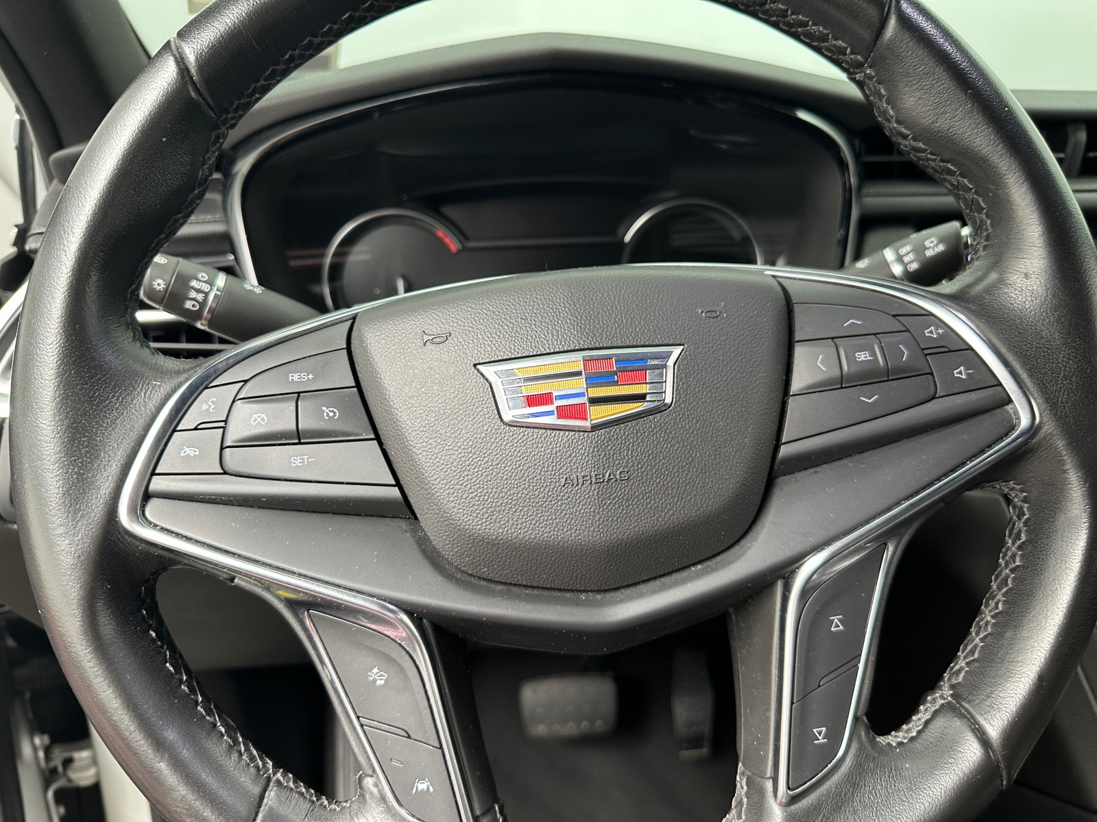 Thumbnail: 2020 Cadillac XT5 - 4