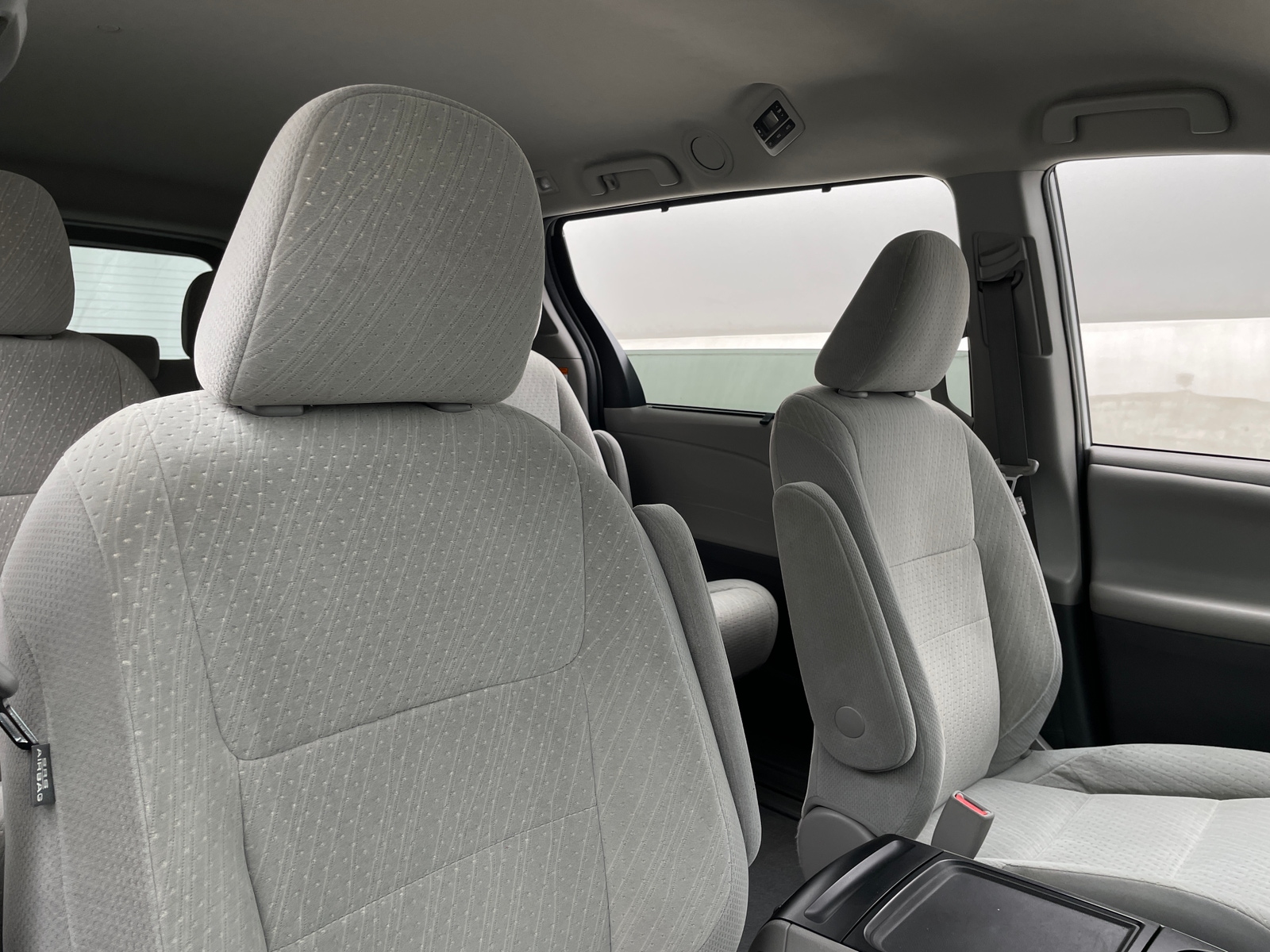 Thumbnail: 2020 Toyota Sienna - 2
