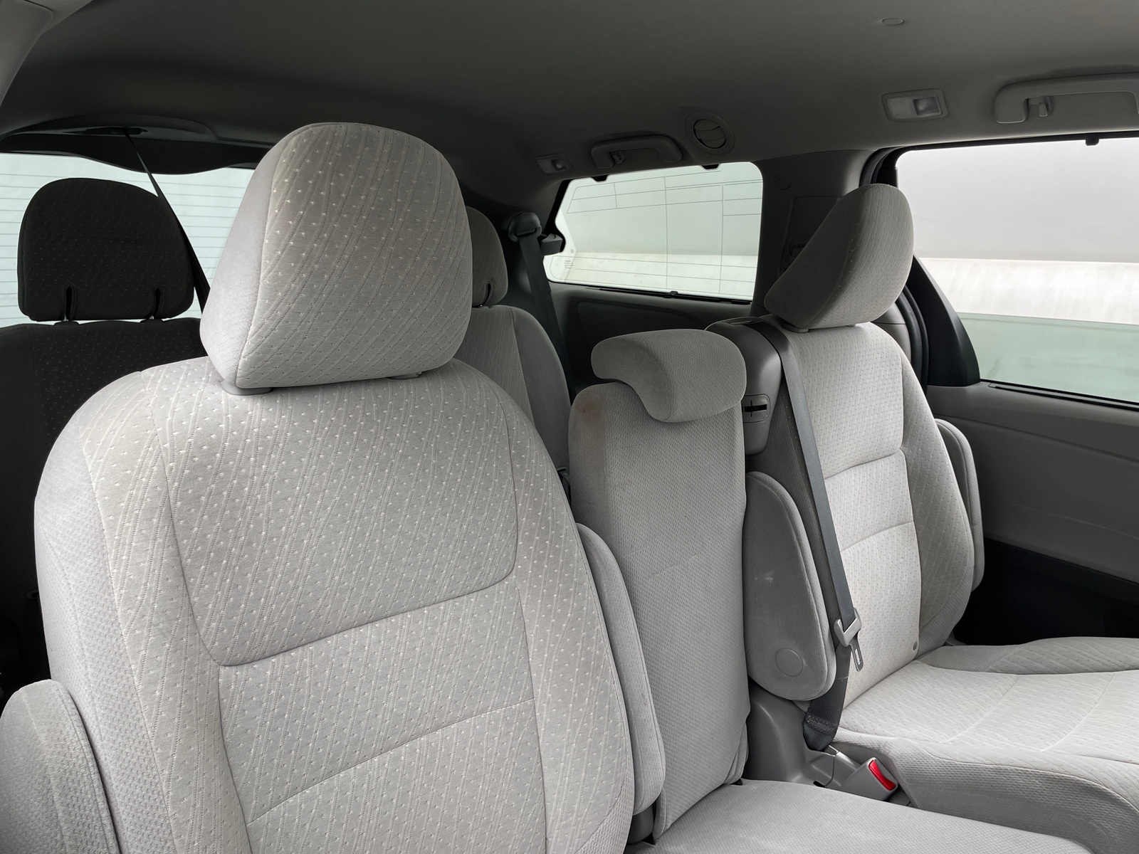 Thumbnail: 2020 Toyota Sienna - 6