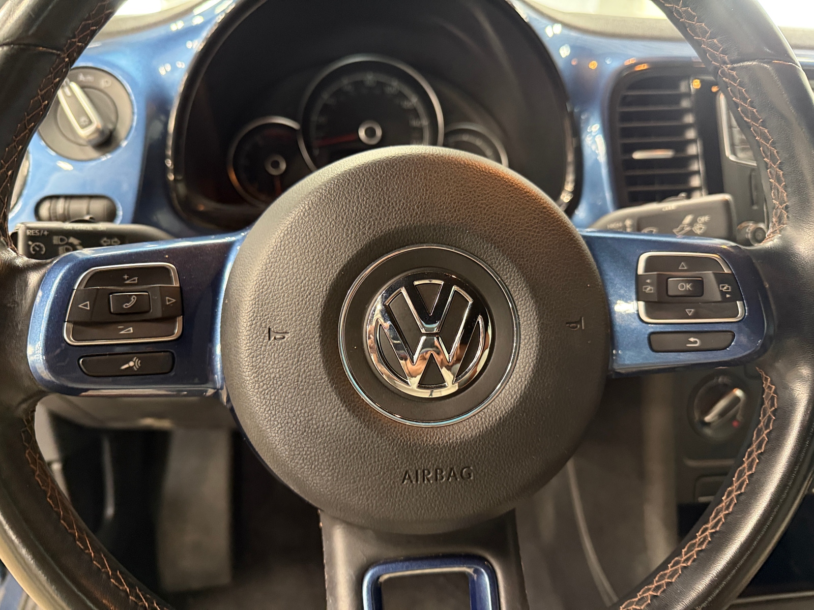 Thumbnail: 2017 Volkswagen Beetle - 5