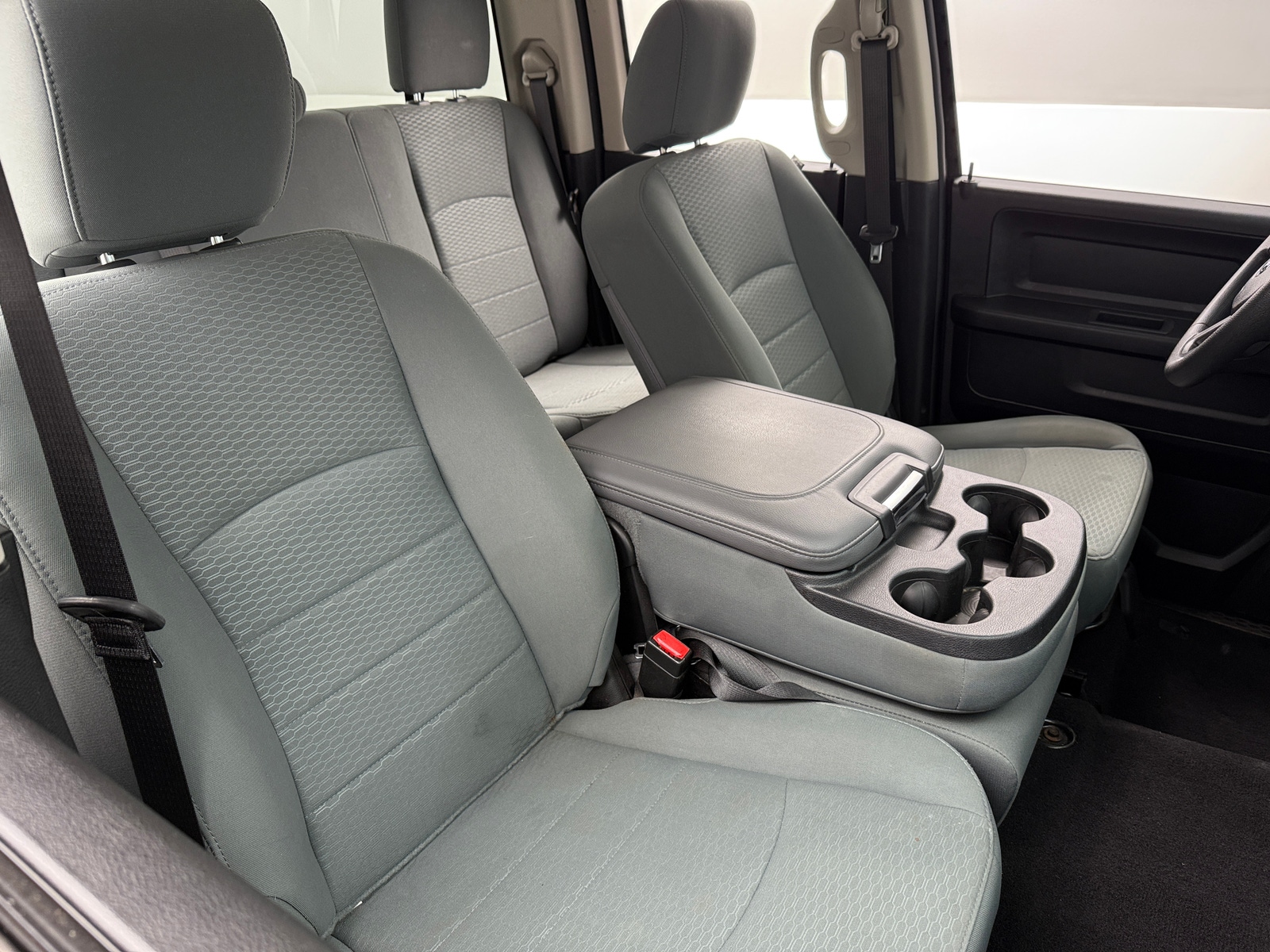 Thumbnail: 2019 RAM 1500 Classic - 2