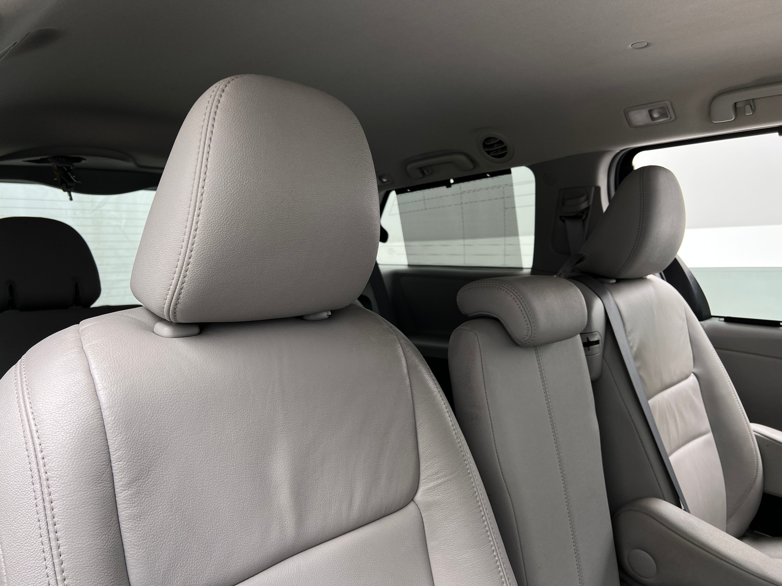 Thumbnail: 2017 Toyota Sienna - 5