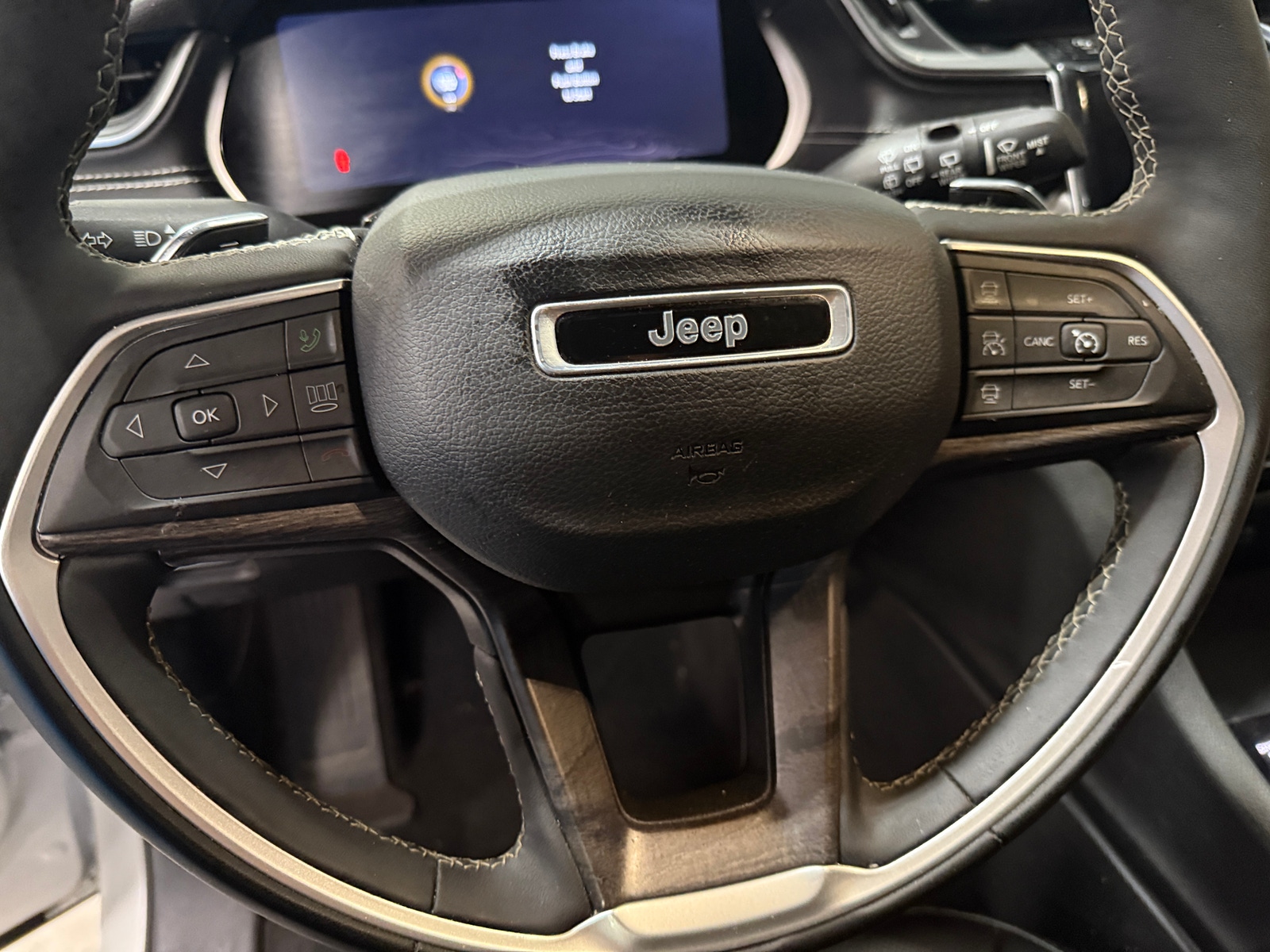 Thumbnail: 2024 Jeep Grand Cherokee - 4