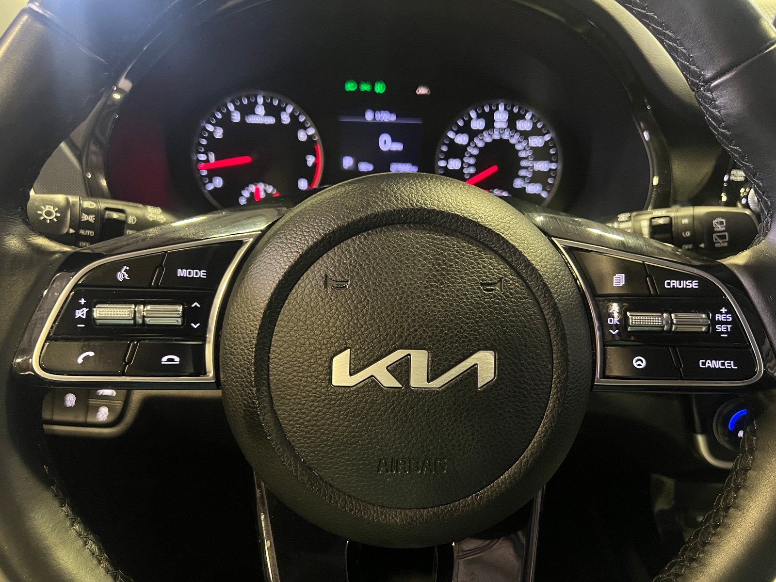 Thumbnail: 2023 Kia Seltos - 4