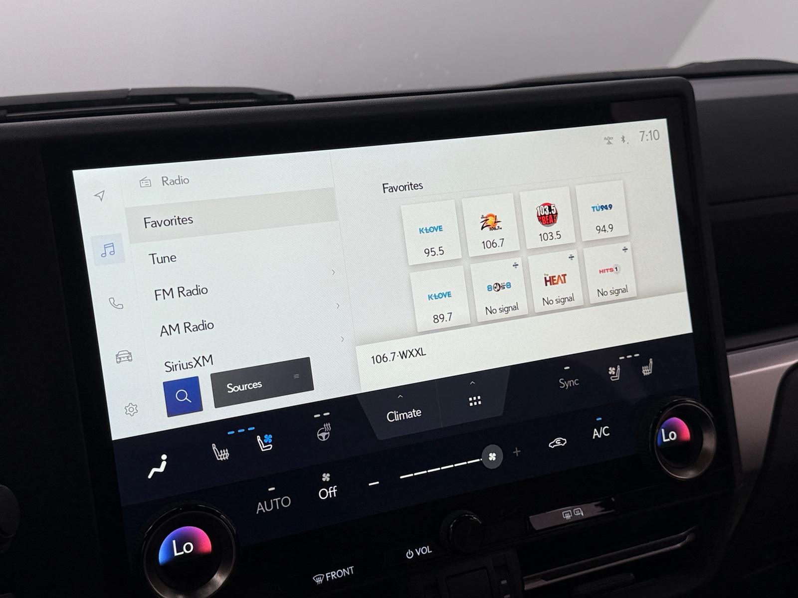 Thumbnail: 2024 Lexus GX - 3