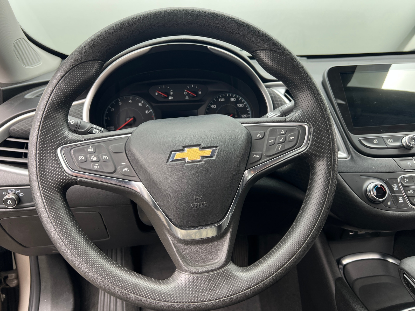 Thumbnail: 2024 Chevrolet Malibu - 5