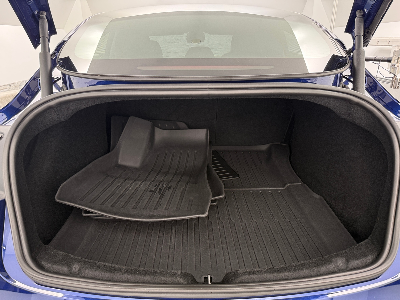 Thumbnail: 2025 Tesla Model 3 - 5