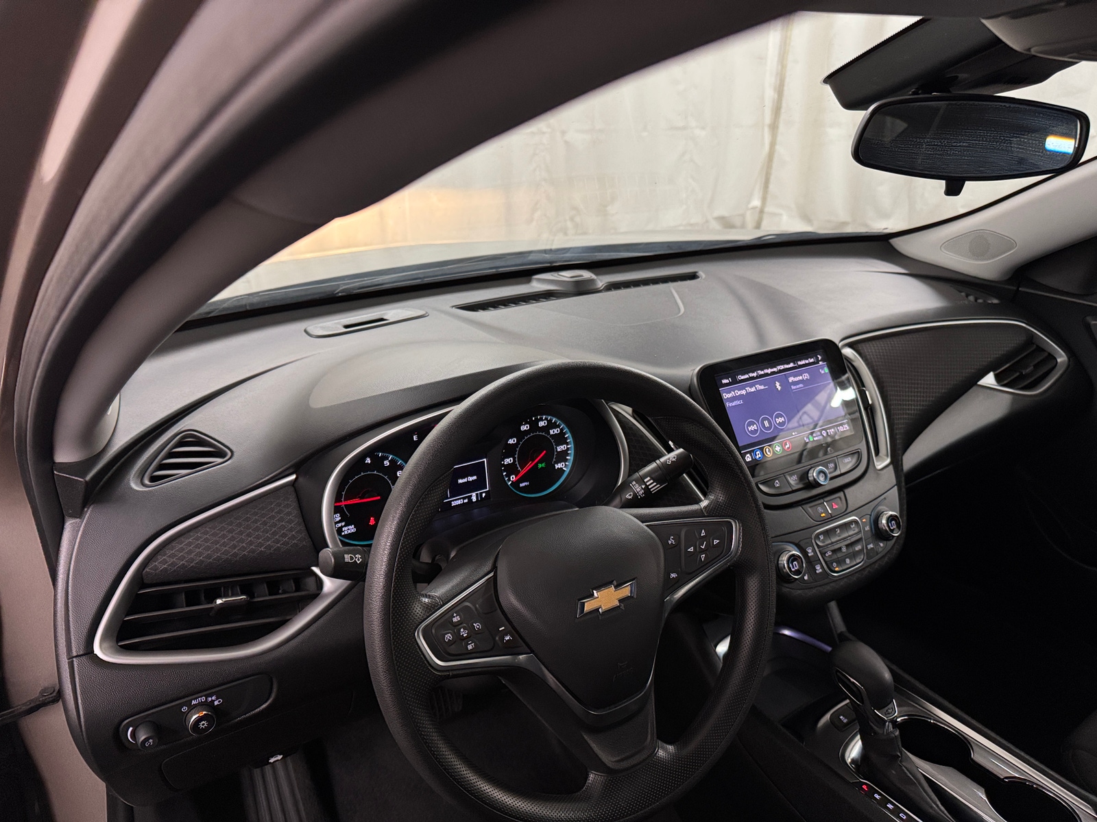 Thumbnail: 2024 Chevrolet Malibu - 3