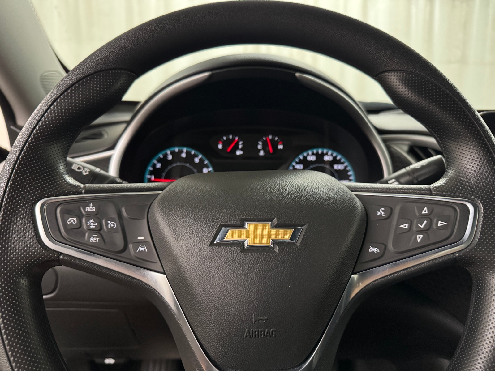 Thumbnail: 2024 Chevrolet Malibu - 5