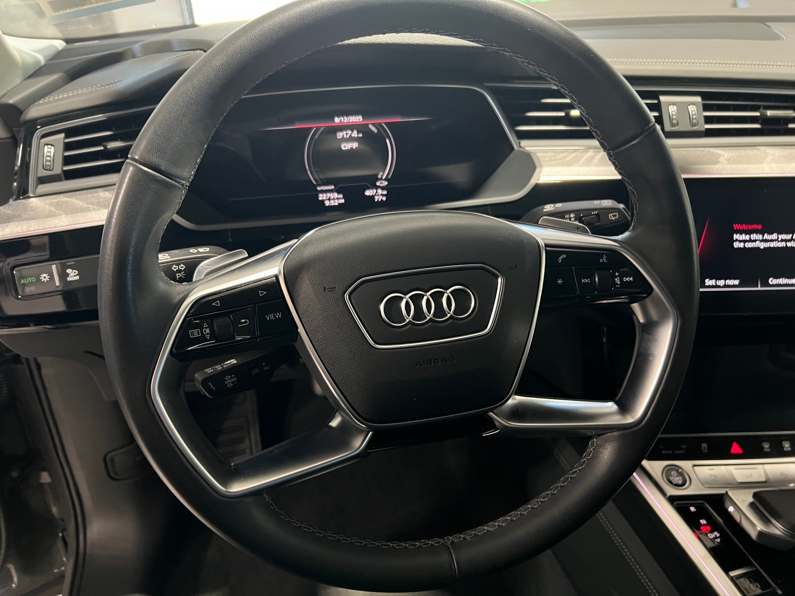Thumbnail: 2024 Audi Q8 e-tron - 4
