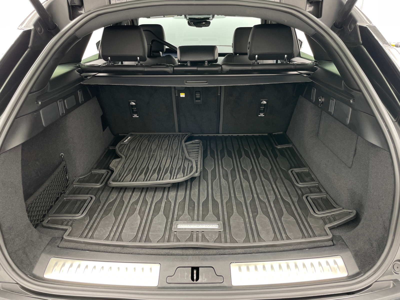 Thumbnail: 2024 Land Rover Range Rover Velar - 7