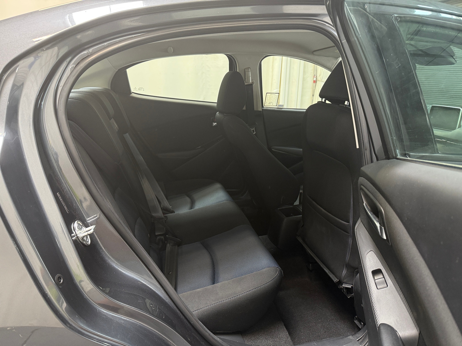 Thumbnail: 2017 Toyota Yaris iA - 6