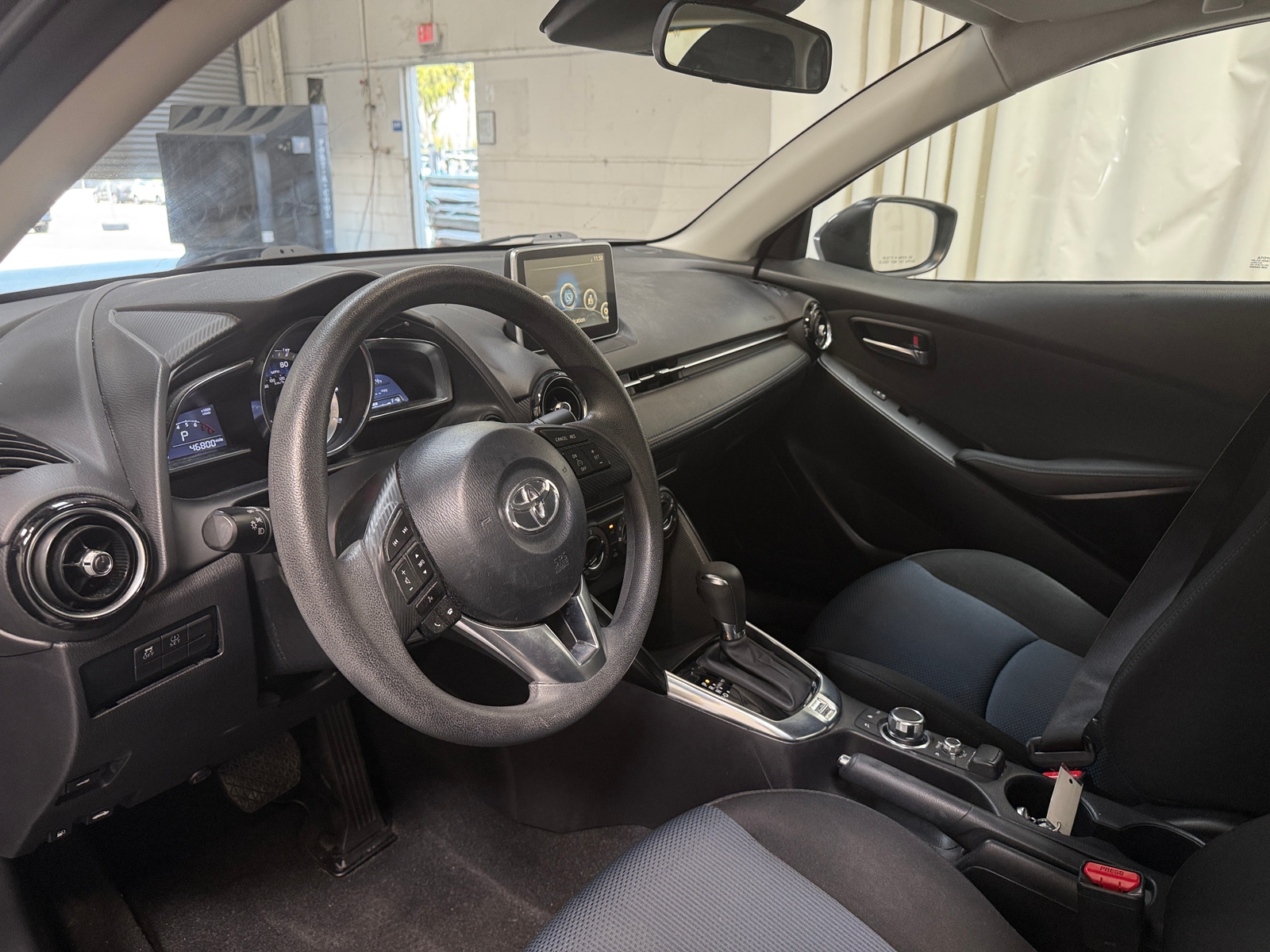 Thumbnail: 2017 Toyota Yaris iA - 3