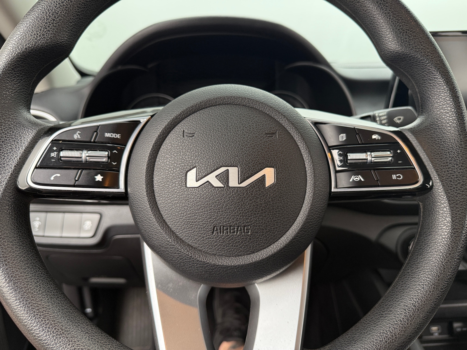 Thumbnail: 2023 Kia Forte - 5