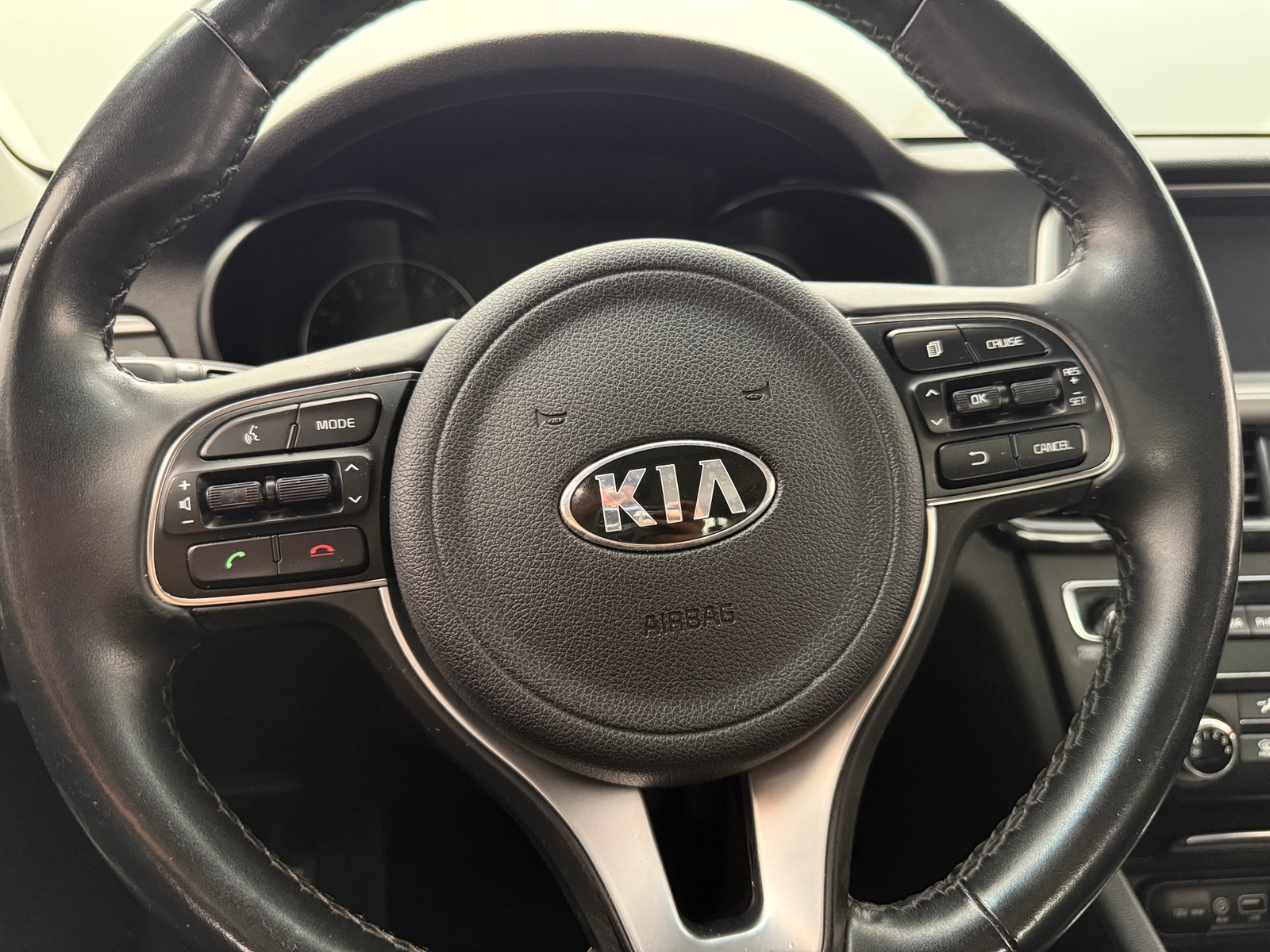 Thumbnail: 2018 Kia Optima - 4