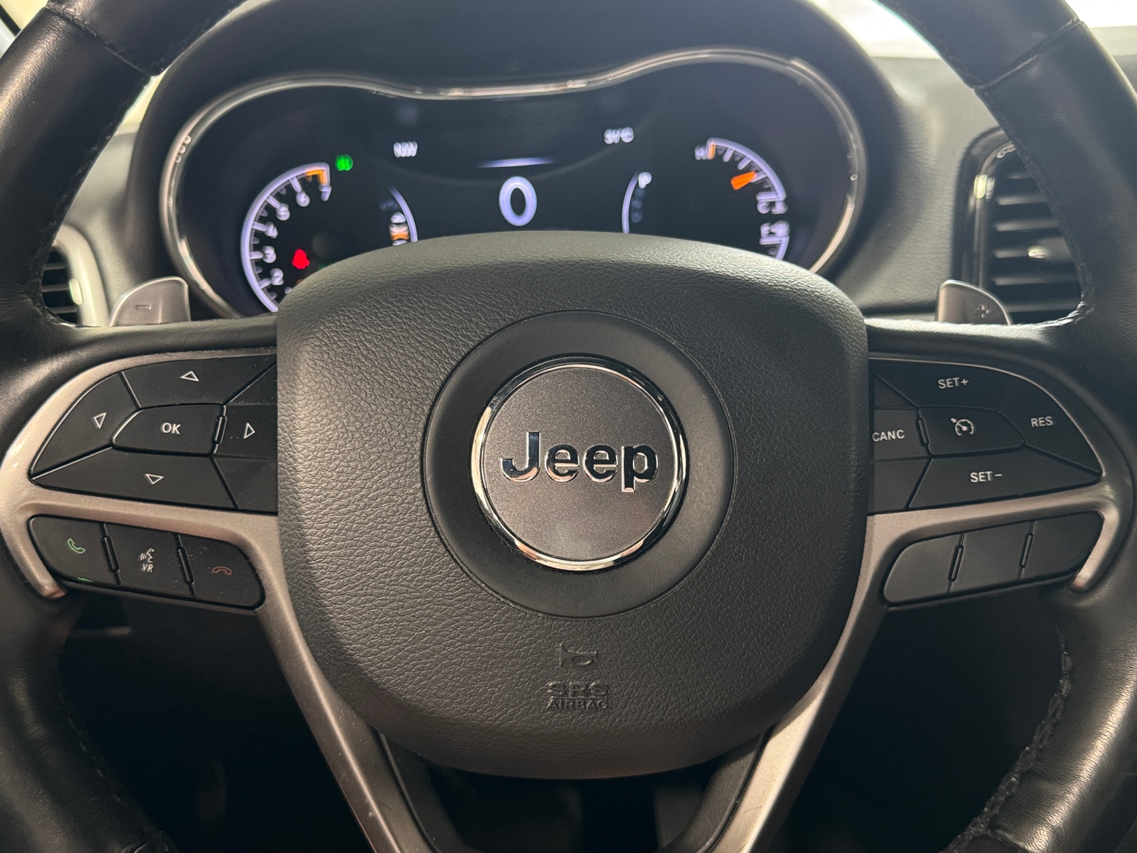 Thumbnail: 2019 Jeep Grand Cherokee - 4