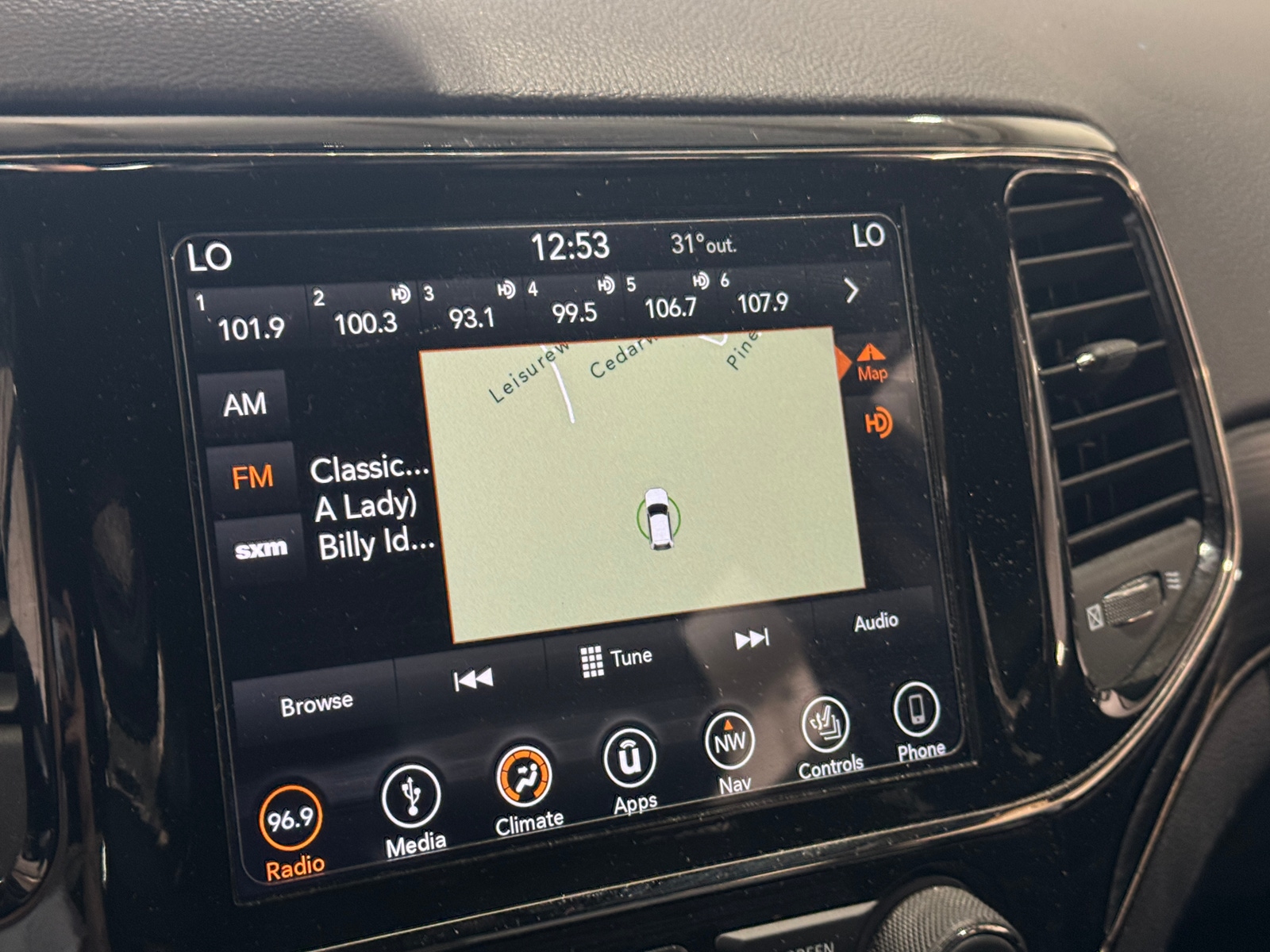 Thumbnail: 2019 Jeep Grand Cherokee - 3