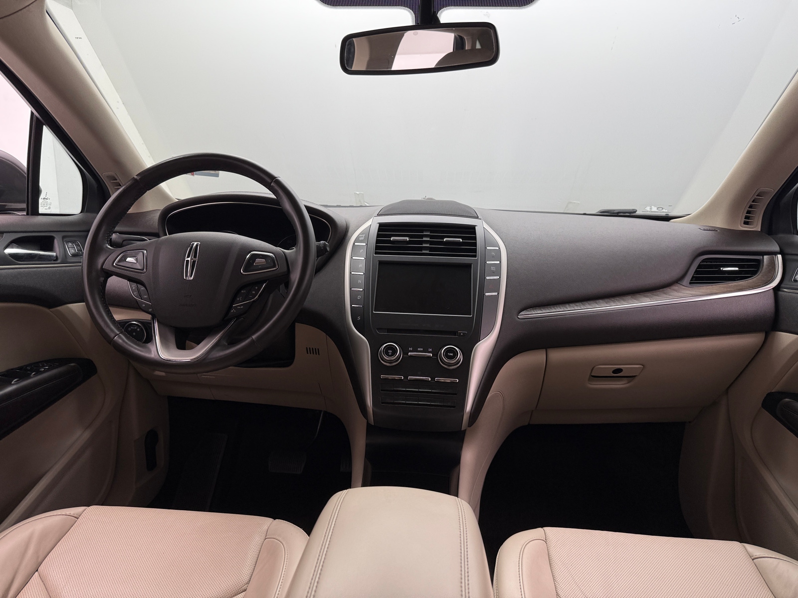 Thumbnail: 2017 Lincoln MKC - 2