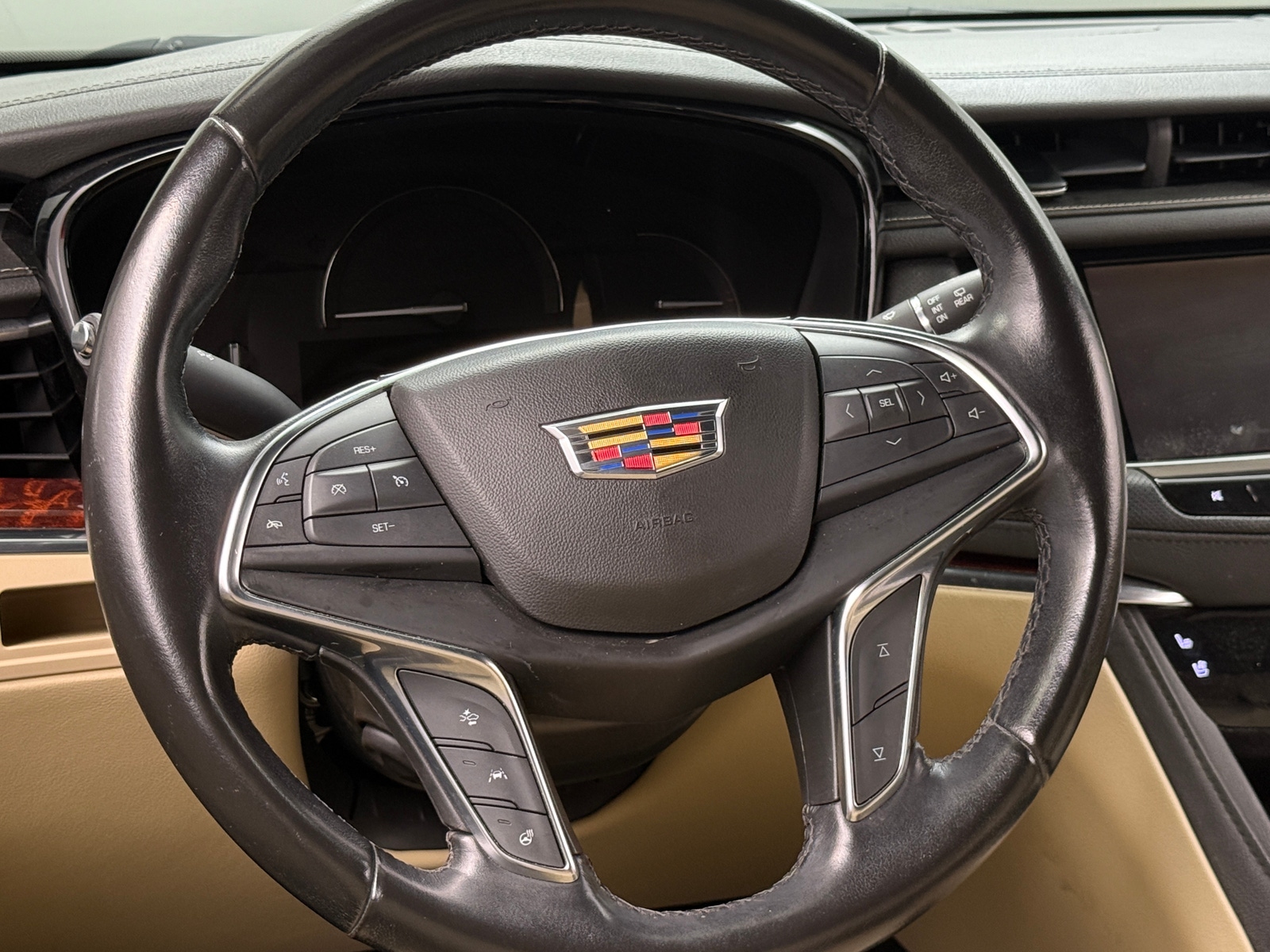 Thumbnail: 2019 Cadillac XT5 - 4