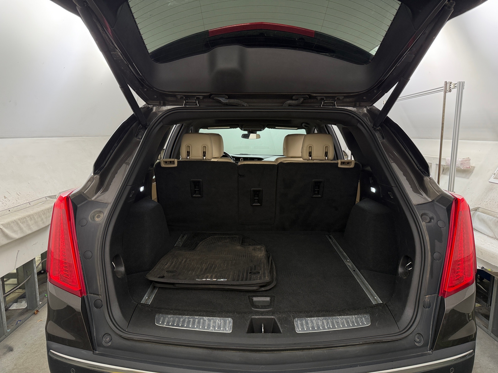 Thumbnail: 2019 Cadillac XT5 - 6