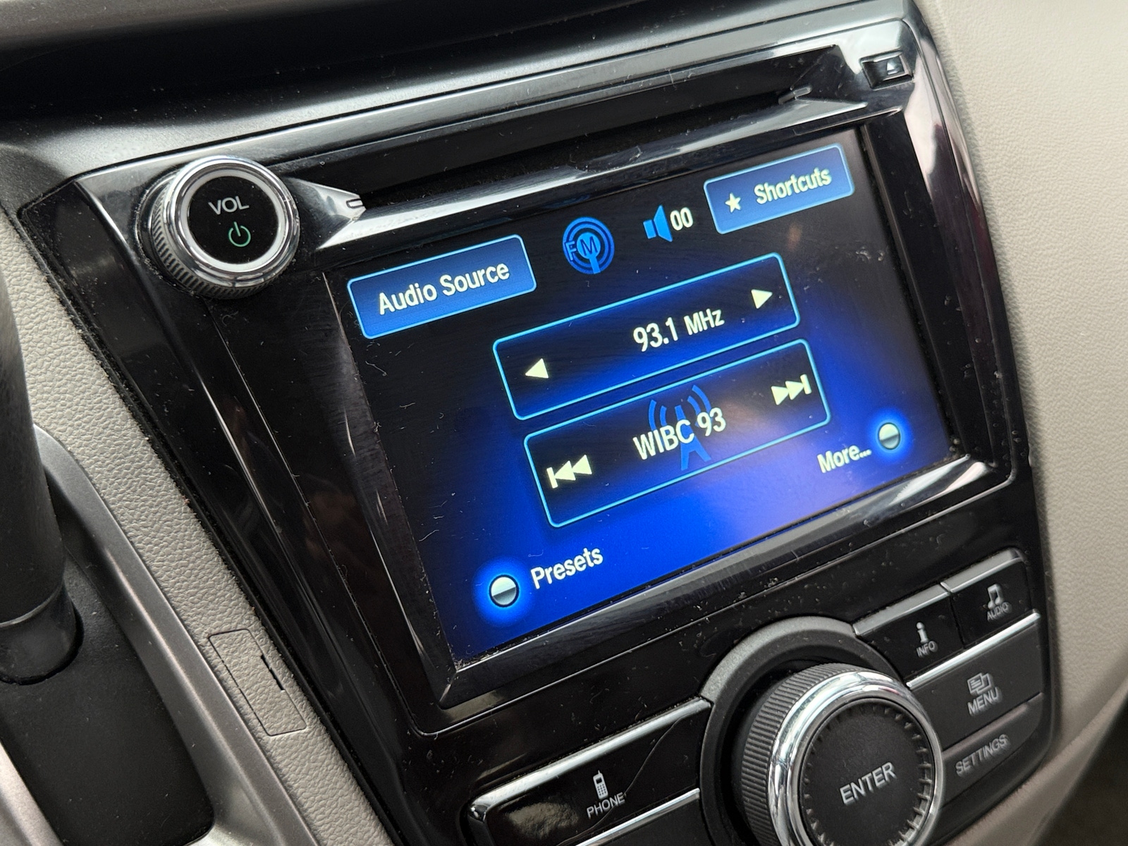 Thumbnail: 2017 Honda Odyssey - 3