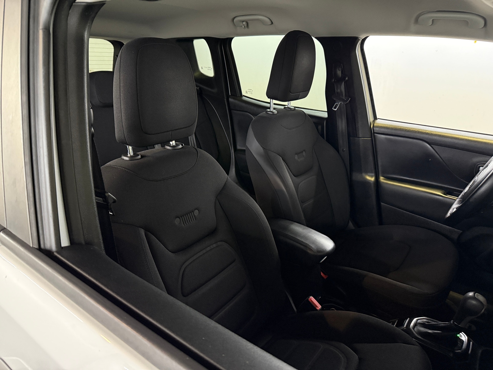 Thumbnail: 2017 Jeep Renegade - 2