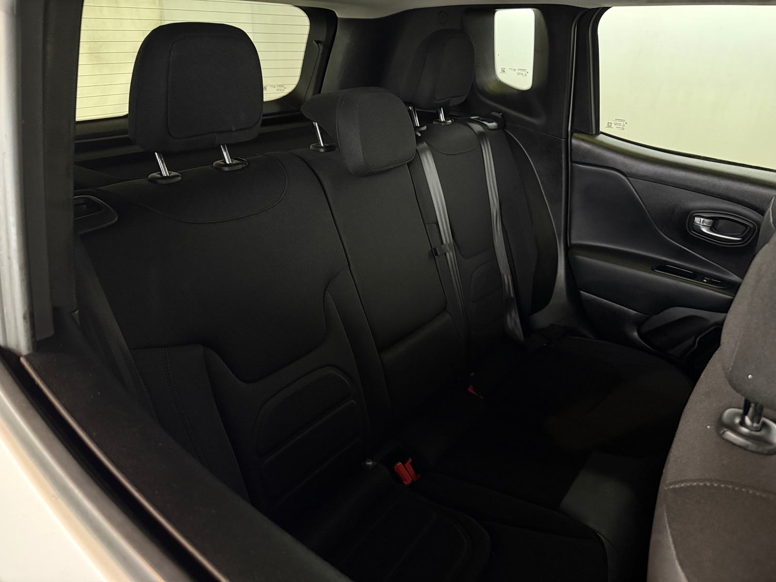 Thumbnail: 2017 Jeep Renegade - 6