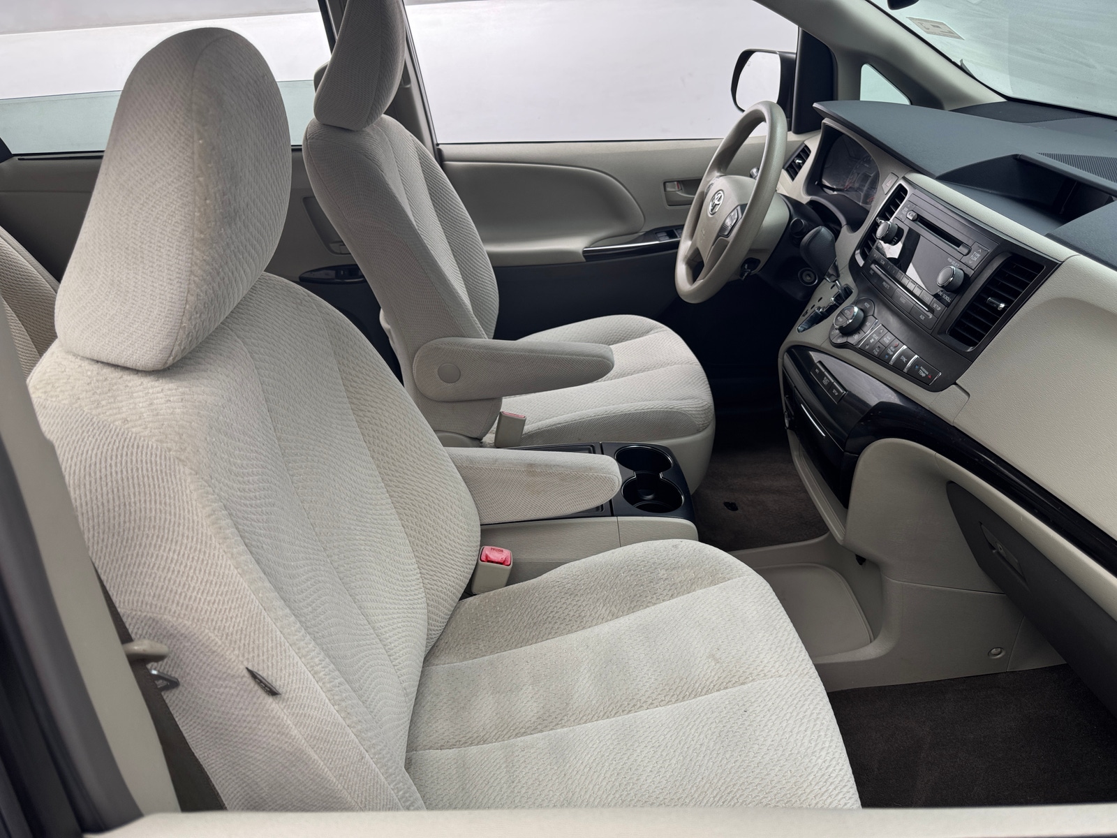 Thumbnail: 2014 Toyota Sienna - 2