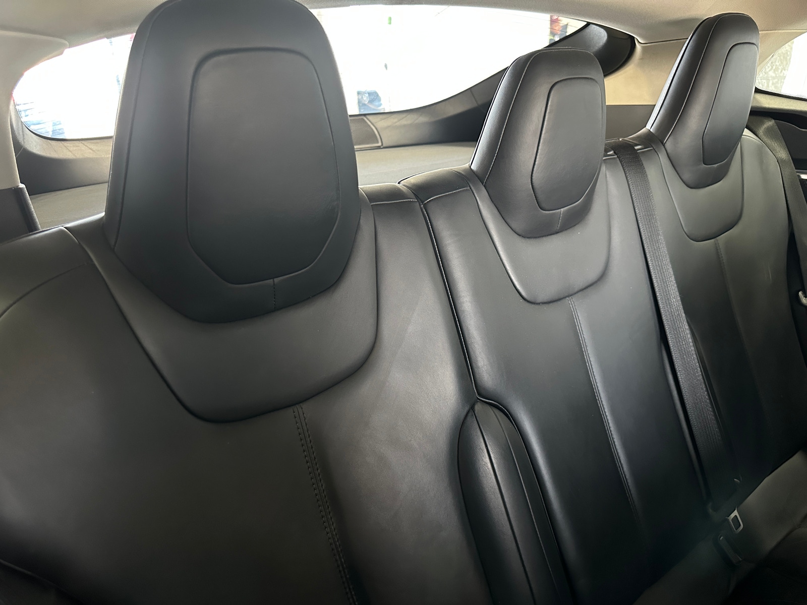 Thumbnail: 2014 Tesla Model S - 5