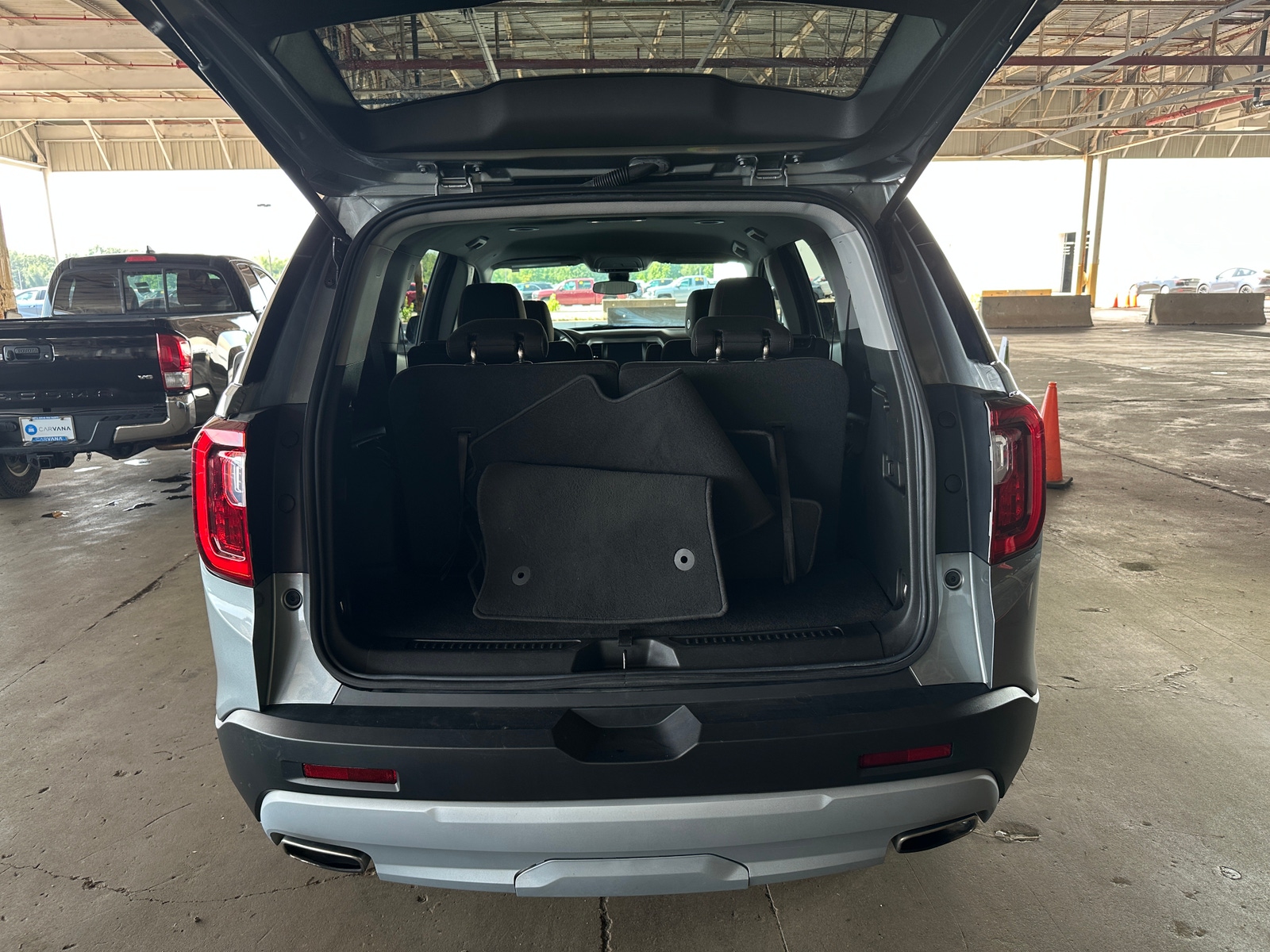 Thumbnail: 2023 GMC Acadia - 7