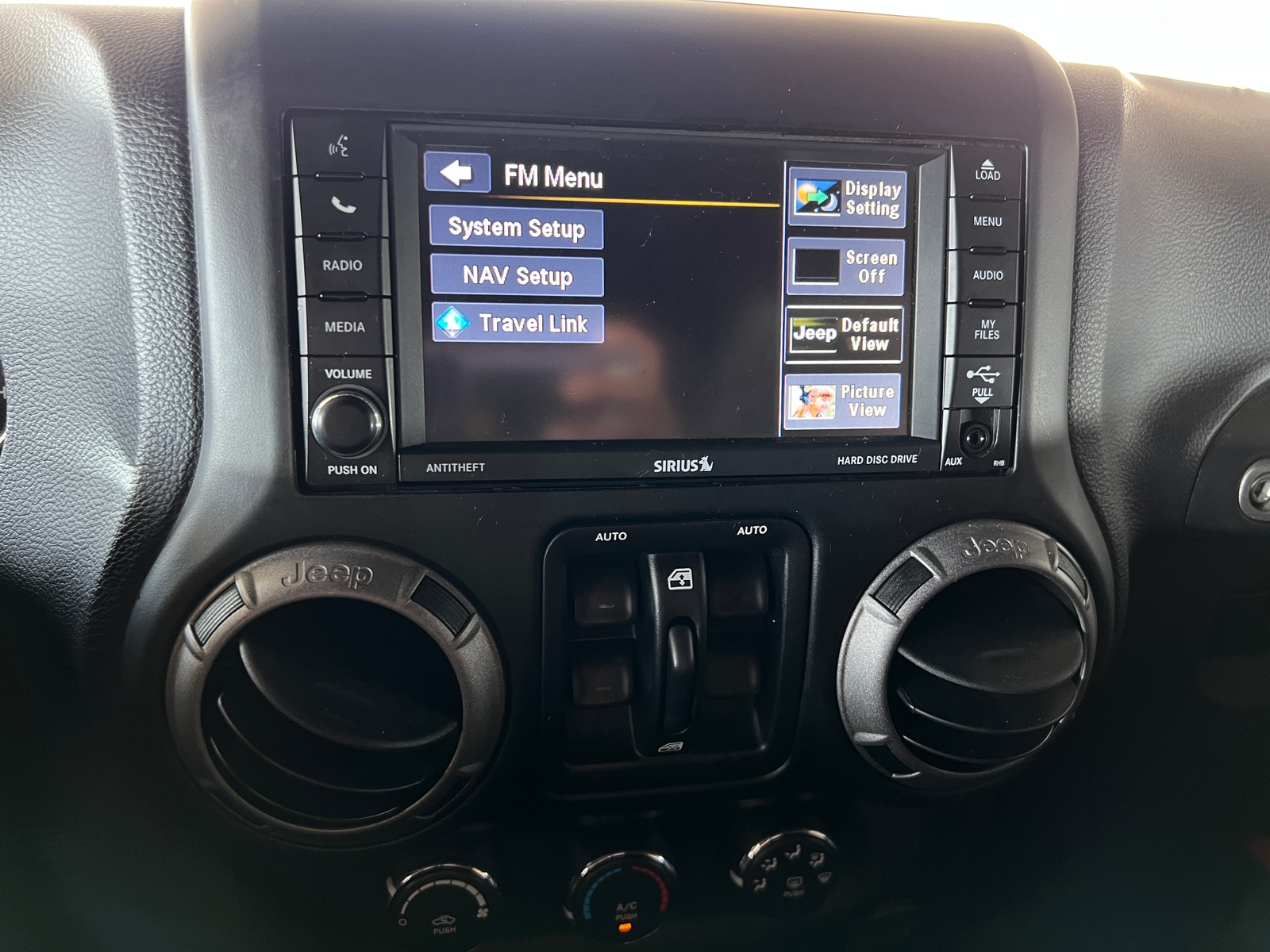 Thumbnail: 2013 Jeep Wrangler - 3