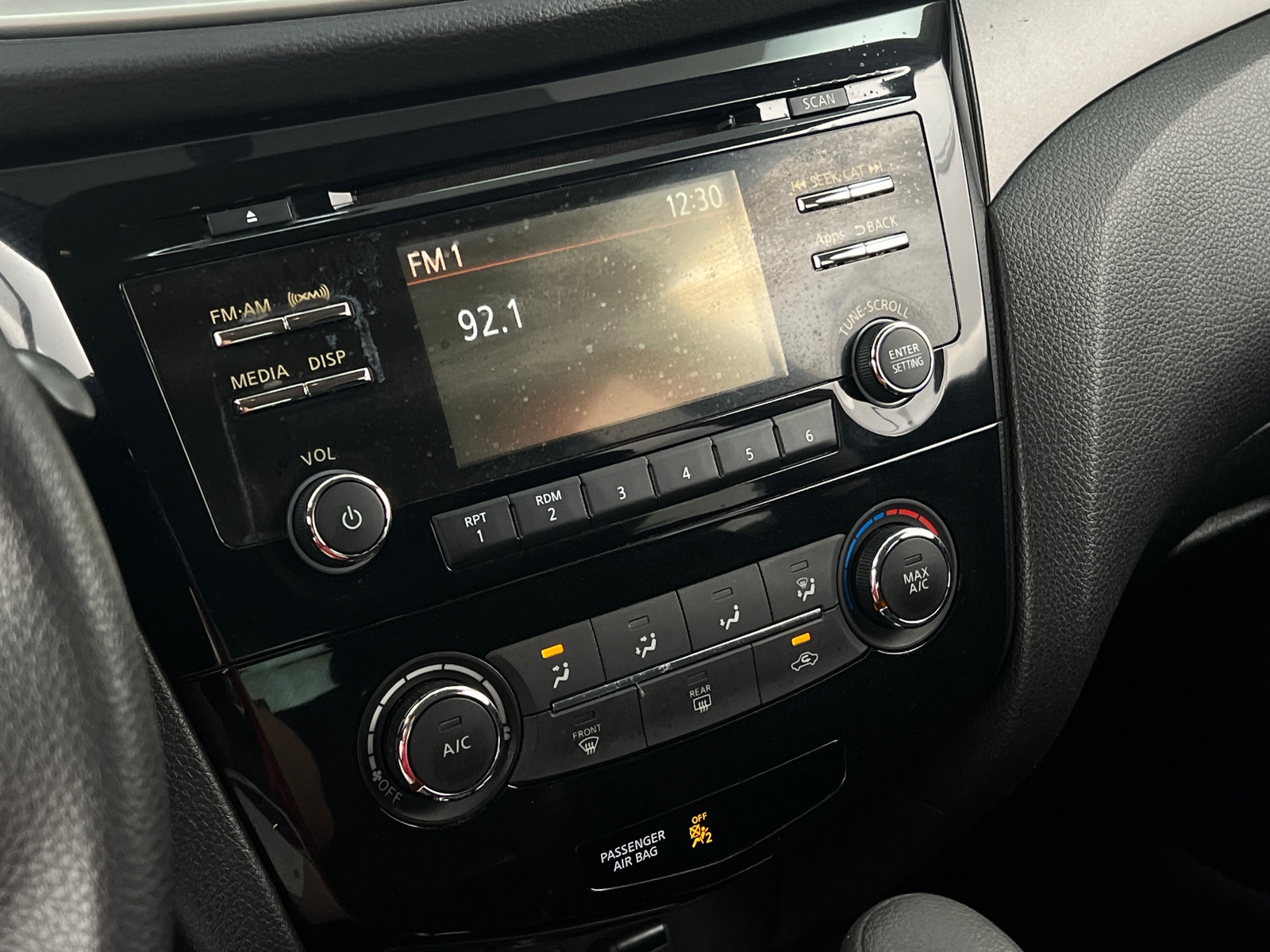 Thumbnail: 2016 Nissan Rogue - 4