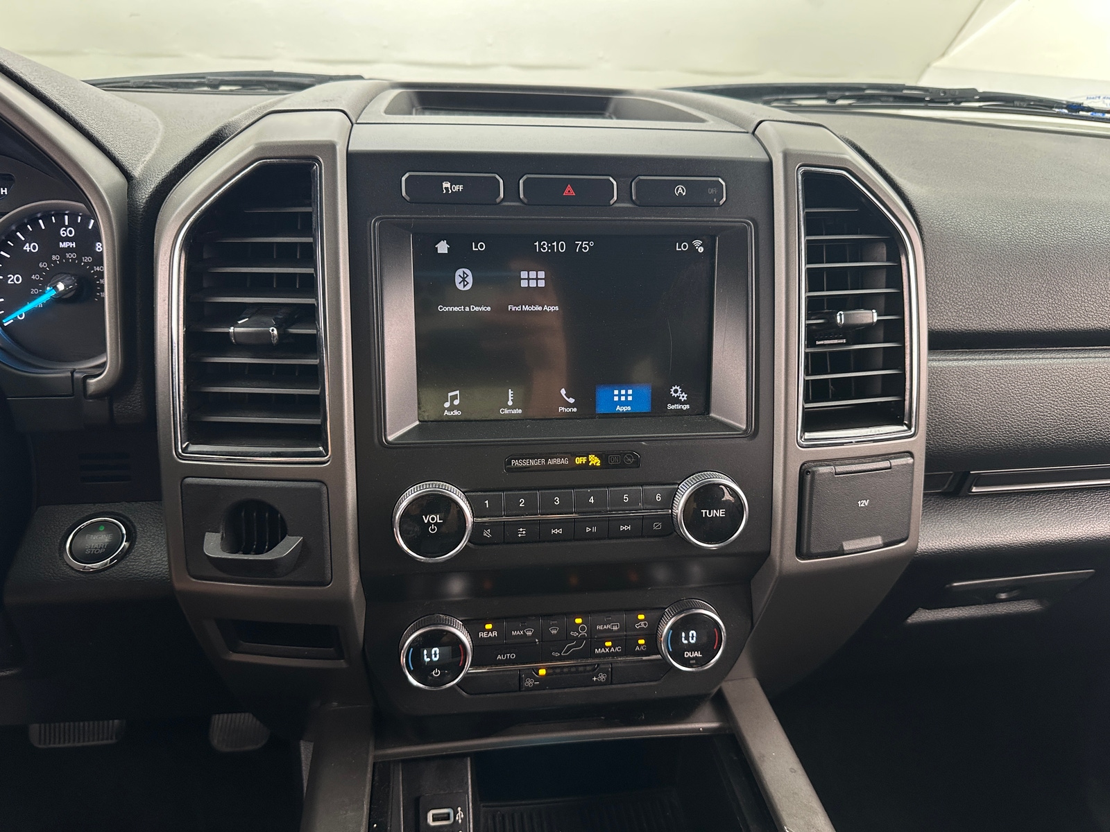 Thumbnail: 2019 Ford Expedition - 4