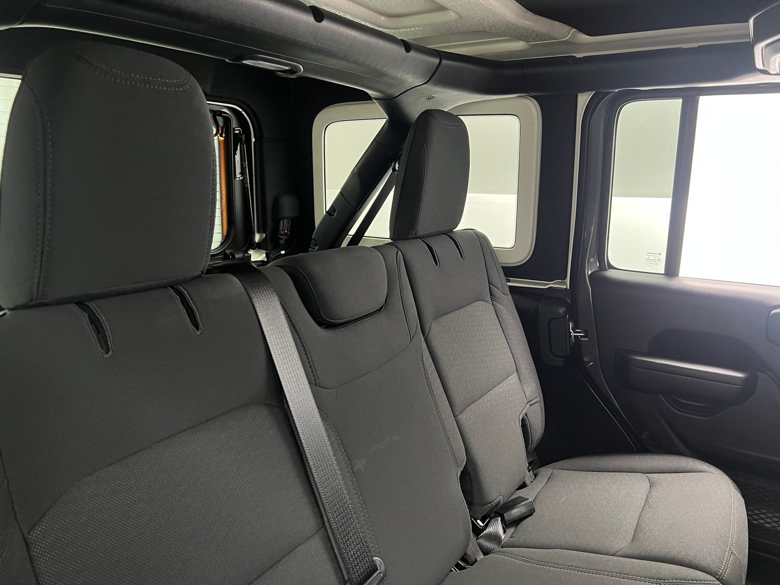 Thumbnail: 2021 Jeep Wrangler - 6