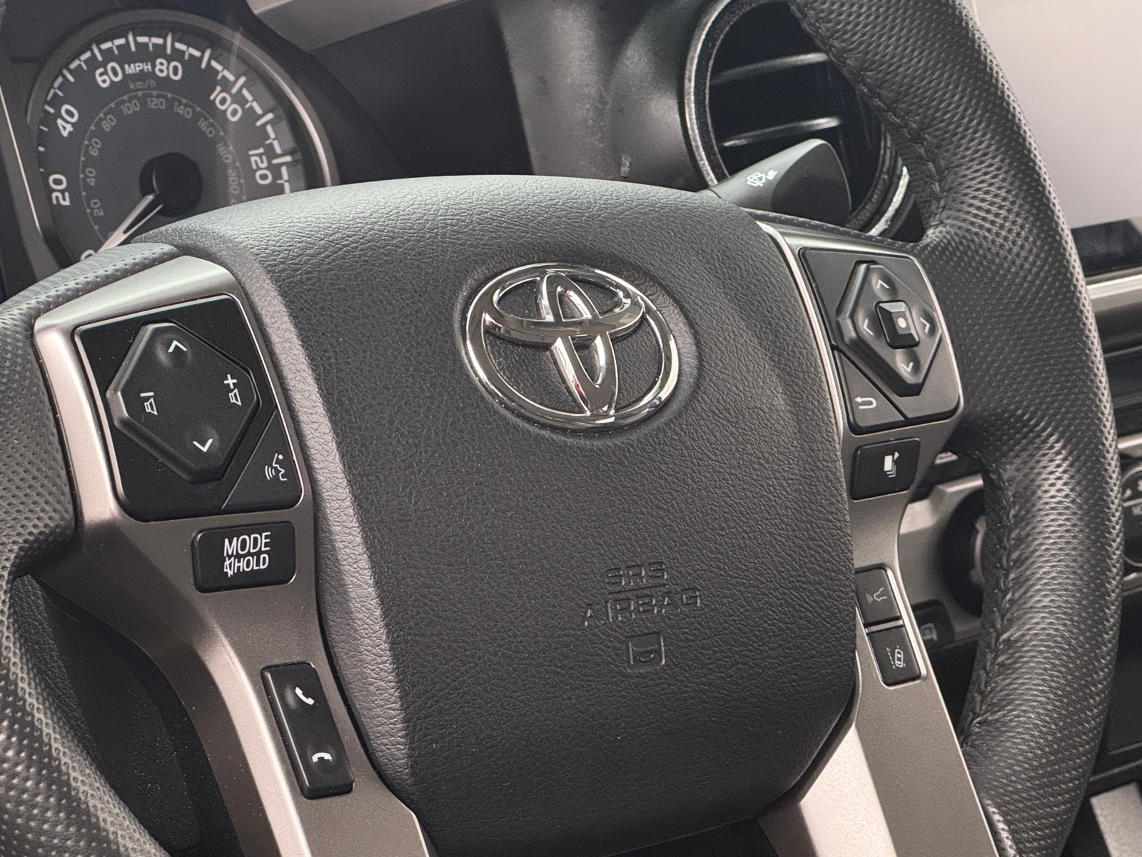 Thumbnail: 2022 Toyota Tacoma - 5