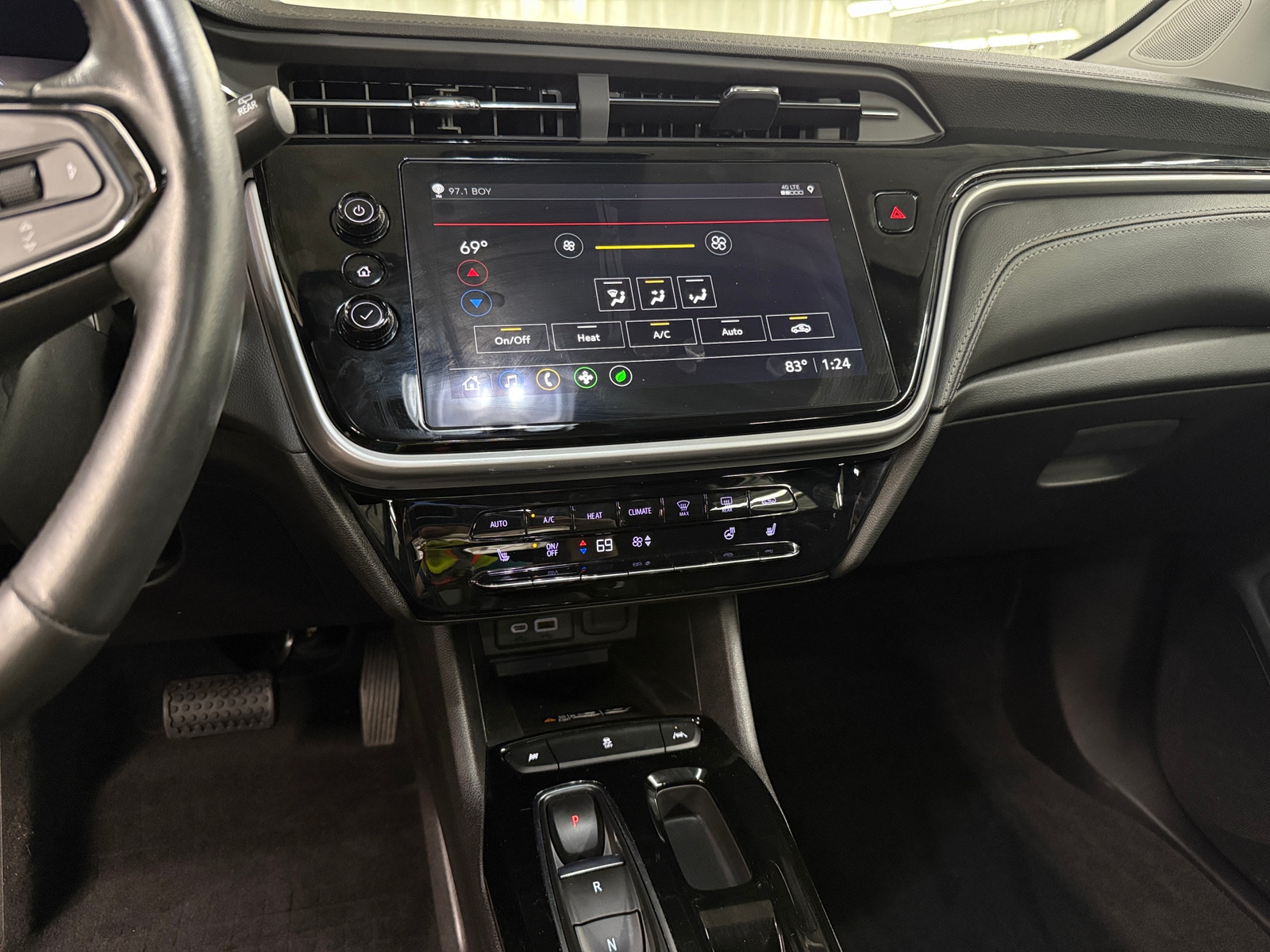 Thumbnail: 2023 Chevrolet Bolt EUV - 4