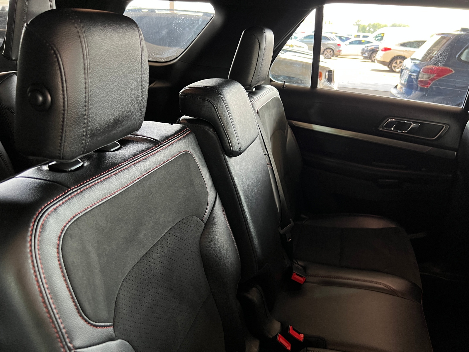 Thumbnail: 2018 Ford Explorer - 6